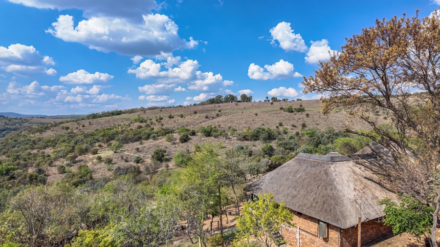 5 Bedroom Property for Sale in Lanseria Gauteng