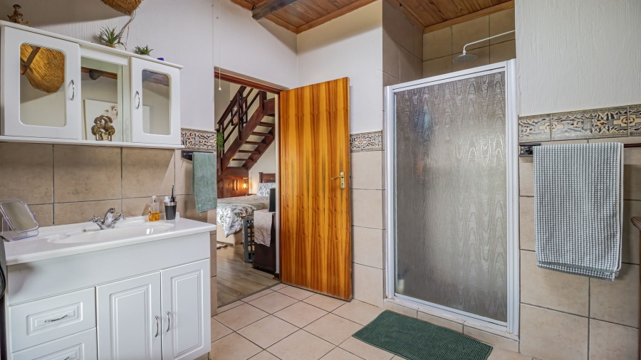 5 Bedroom Property for Sale in Lanseria Gauteng