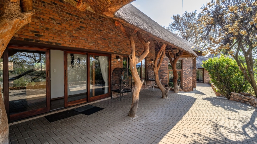5 Bedroom Property for Sale in Lanseria Gauteng