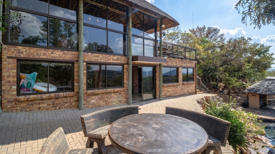 5 Bedroom Property for Sale in Lanseria Gauteng