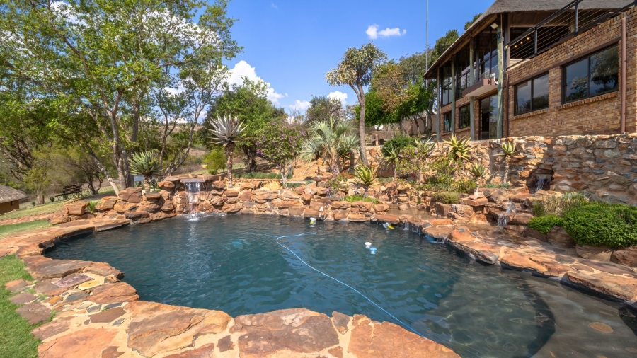 5 Bedroom Property for Sale in Lanseria Gauteng