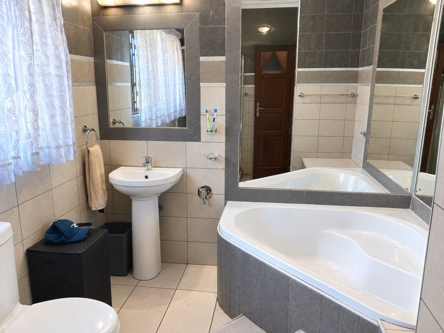 3 Bedroom Property for Sale in Three Rivers Gauteng