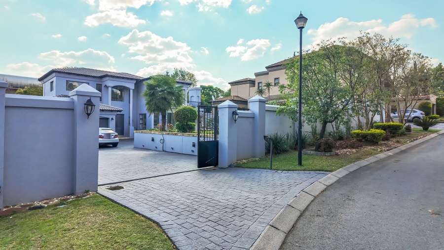 4 Bedroom Property for Sale in Dainfern Valley Gauteng