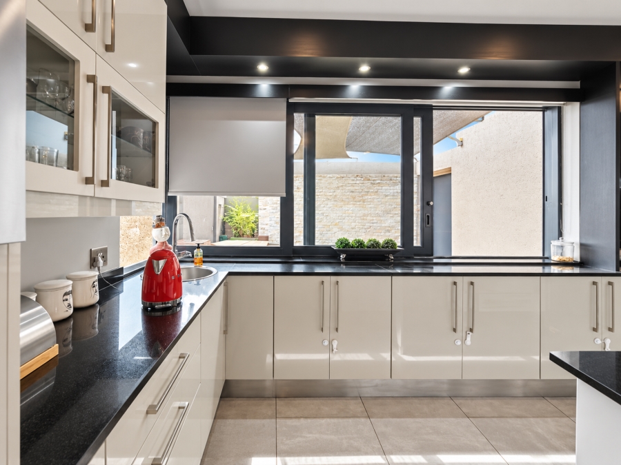 3 Bedroom Property for Sale in Three Rivers East Gauteng