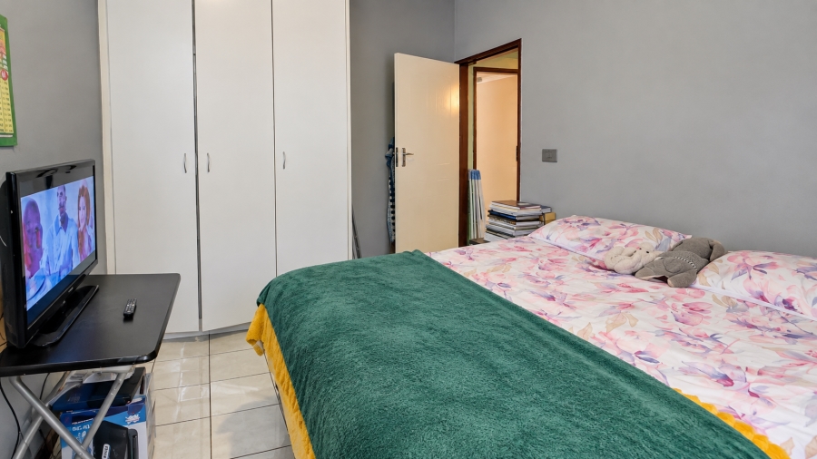 To Let 2 Bedroom Property for Rent in Comet Gauteng