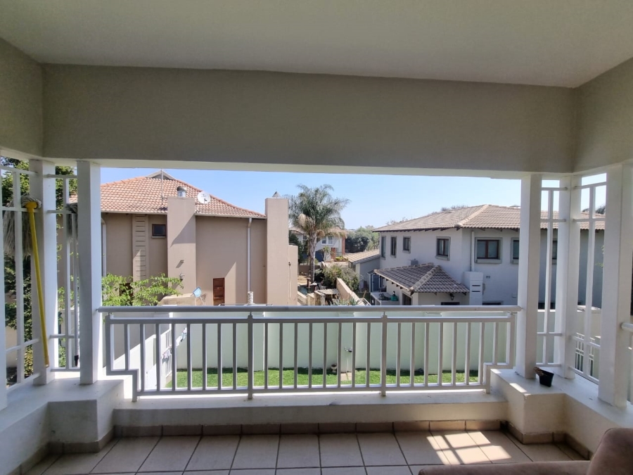 To Let 3 Bedroom Property for Rent in Greenstone Hill Gauteng