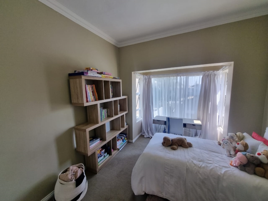 To Let 3 Bedroom Property for Rent in Greenstone Hill Gauteng
