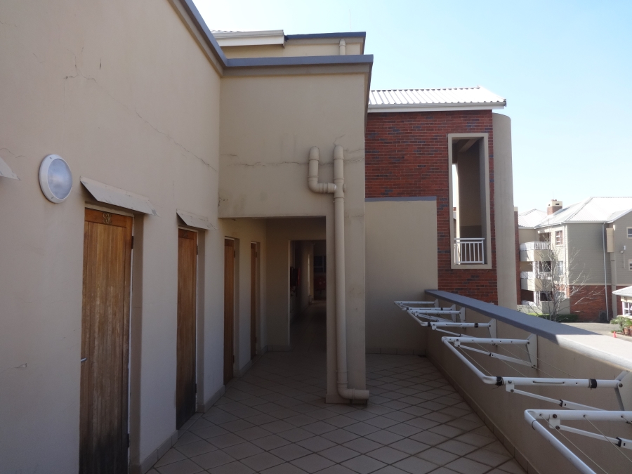 To Let 3 Bedroom Property for Rent in Greenstone Hill Gauteng
