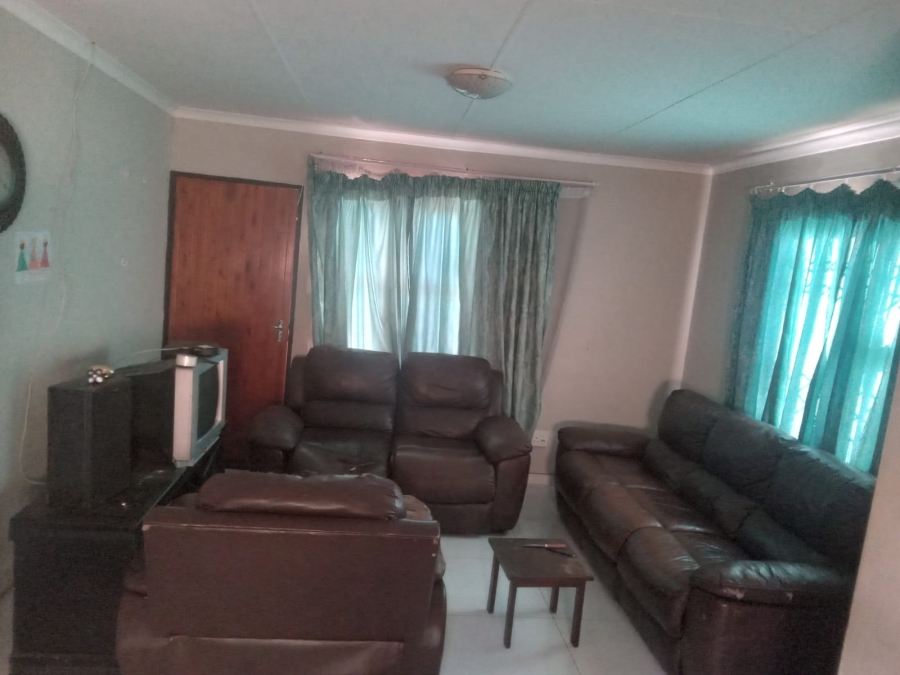 3 Bedroom Property for Sale in Dawn Park Gauteng