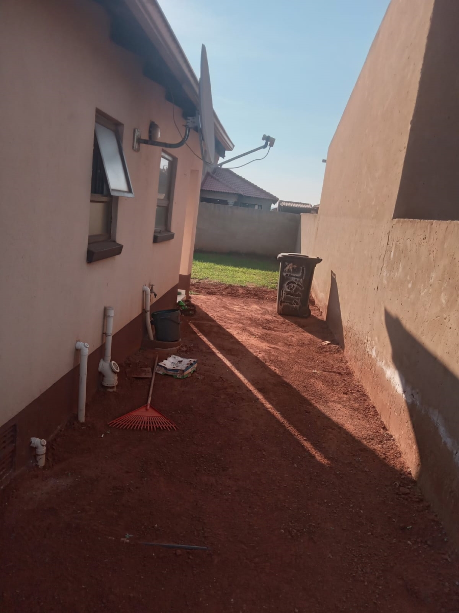 3 Bedroom Property for Sale in Dawn Park Gauteng
