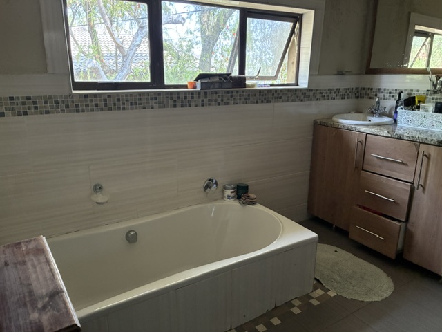 5 Bedroom Property for Sale in Croydon Gauteng