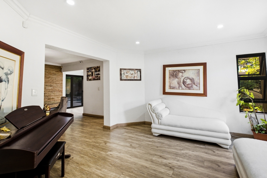 3 Bedroom Property for Sale in Bryanston Gauteng
