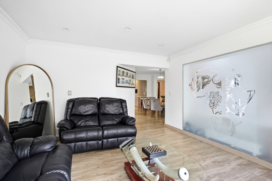 3 Bedroom Property for Sale in Bryanston Gauteng