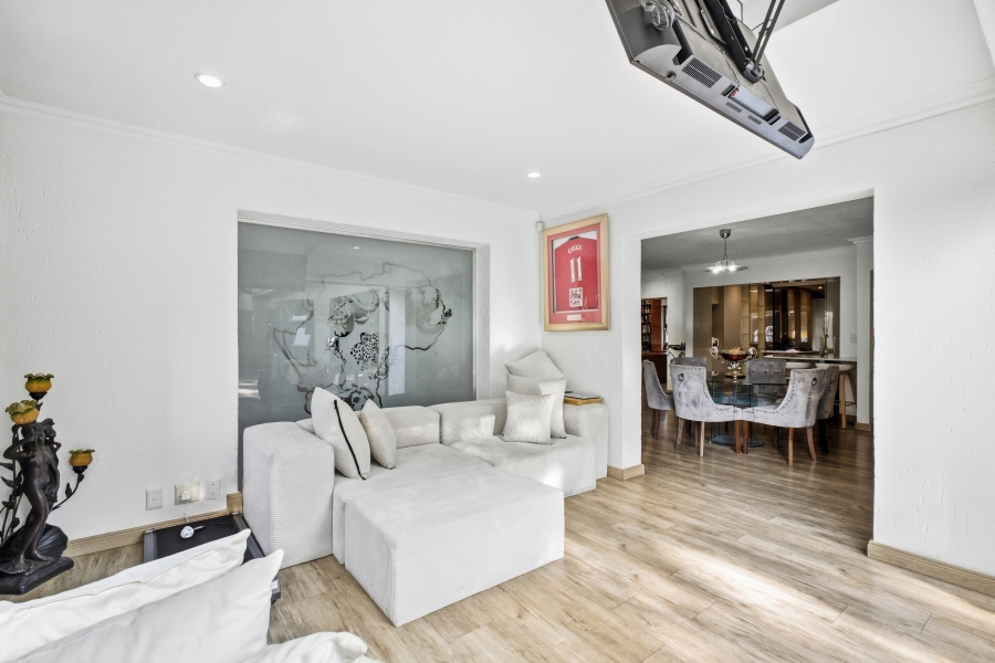 3 Bedroom Property for Sale in Bryanston Gauteng