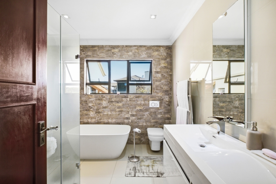 3 Bedroom Property for Sale in Bryanston Gauteng
