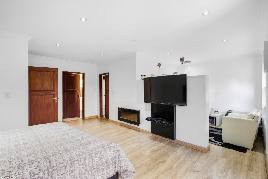 3 Bedroom Property for Sale in Bryanston Gauteng