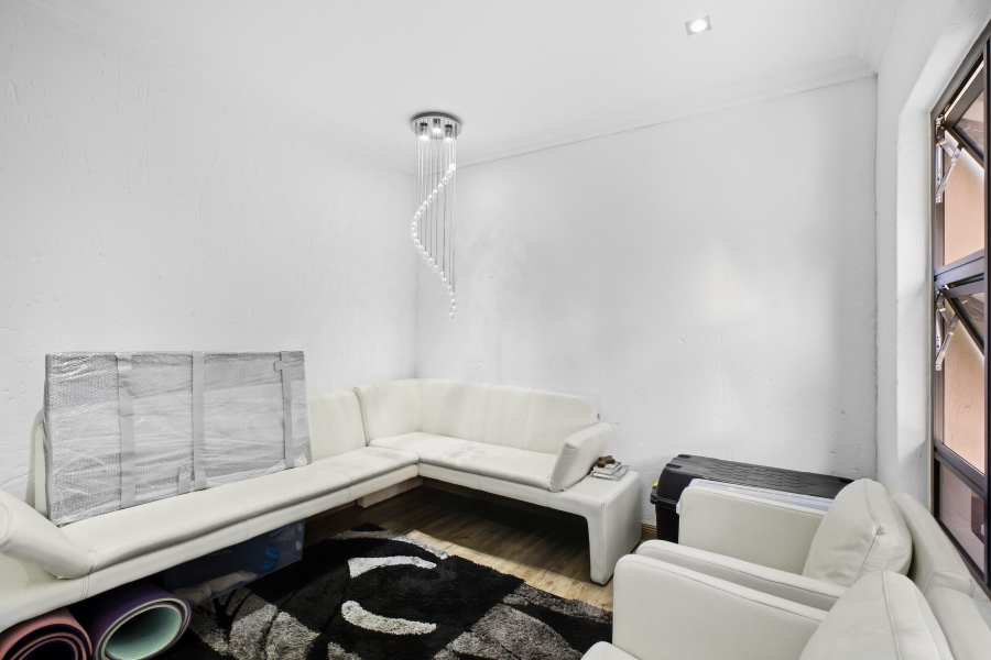 3 Bedroom Property for Sale in Bryanston Gauteng