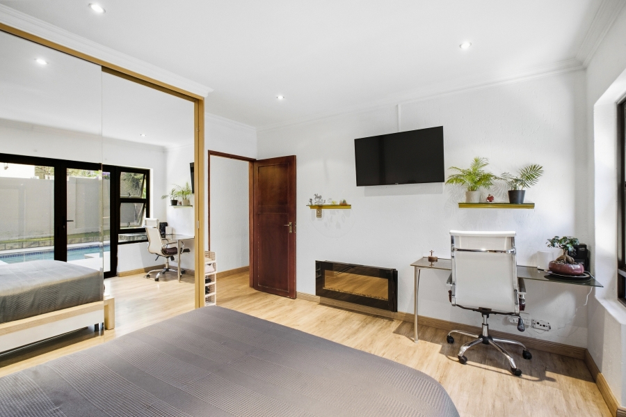 3 Bedroom Property for Sale in Bryanston Gauteng