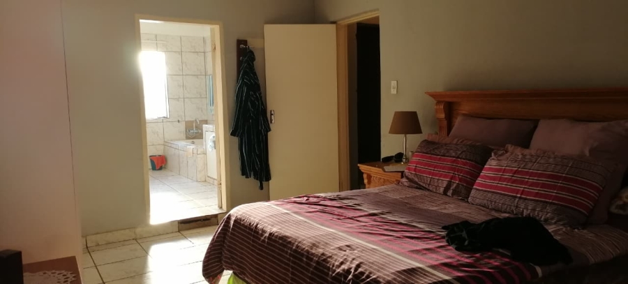 3 Bedroom Property for Sale in Hillside Gauteng