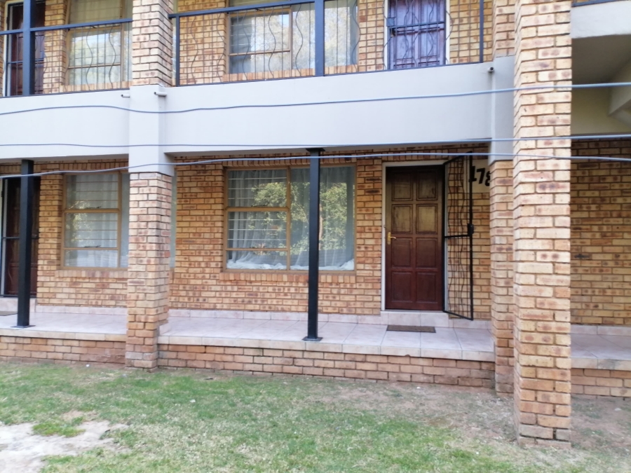 2 Bedroom Property for Sale in Greenhills Gauteng