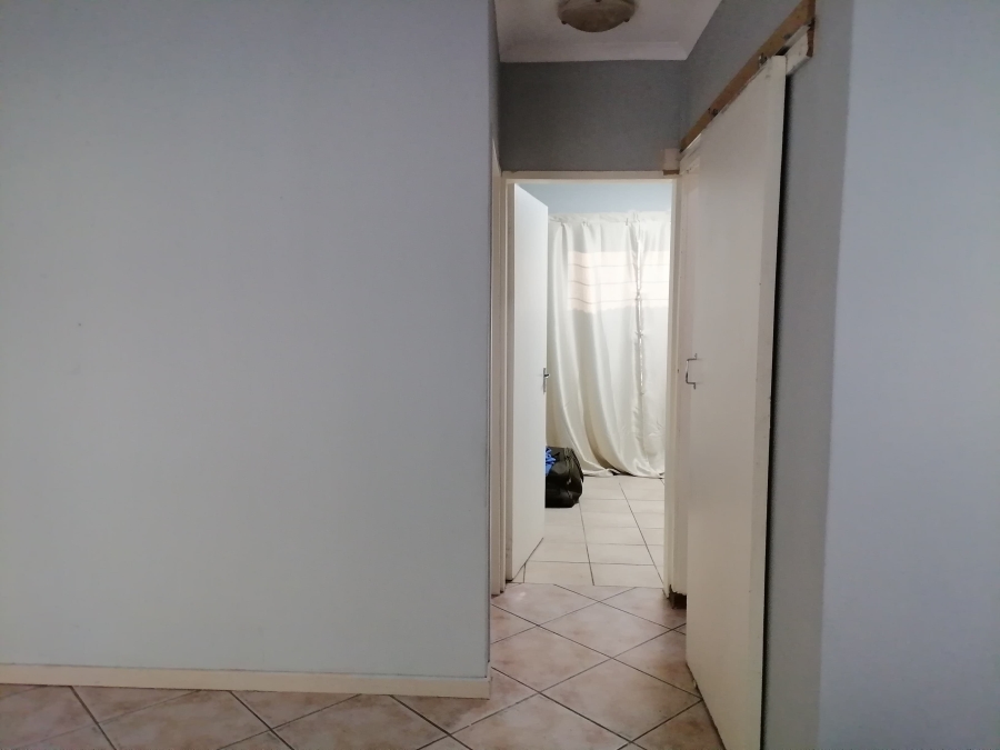 2 Bedroom Property for Sale in Greenhills Gauteng