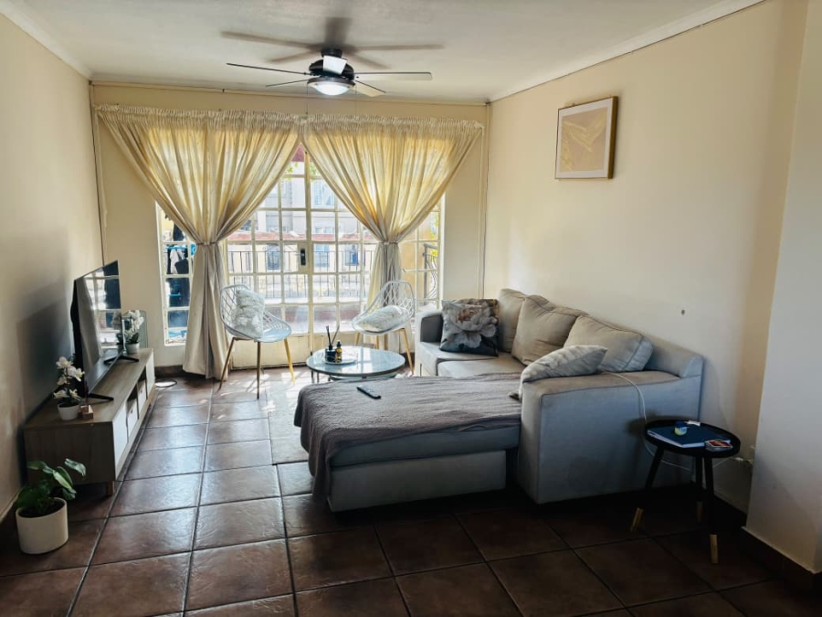 To Let 2 Bedroom Property for Rent in Castleview Gauteng