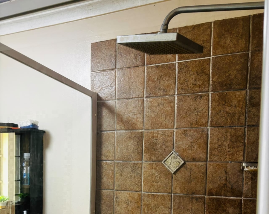 To Let 2 Bedroom Property for Rent in Castleview Gauteng