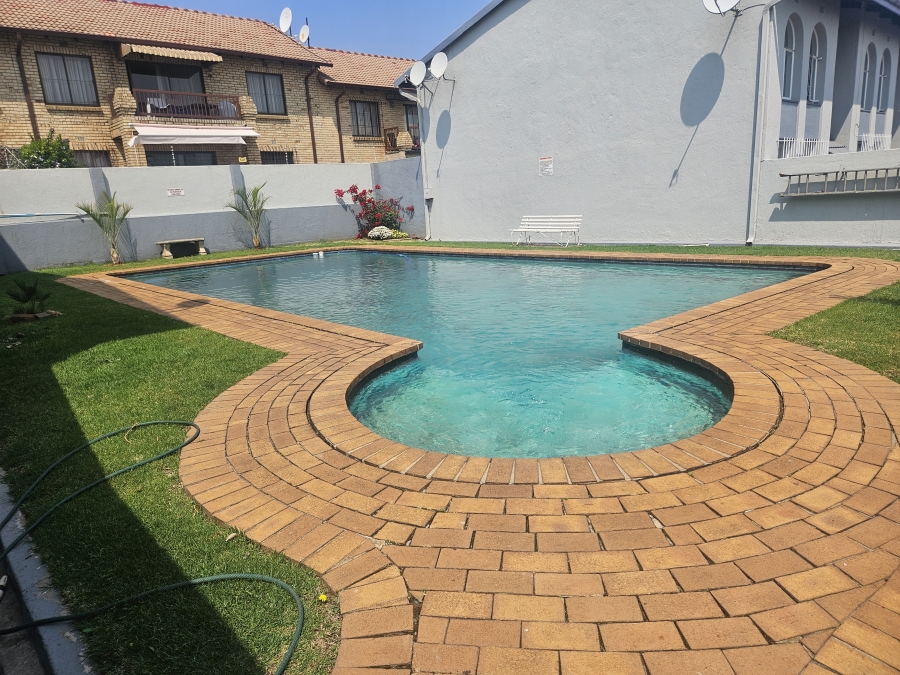 2 Bedroom Property for Sale in Eastleigh Gauteng