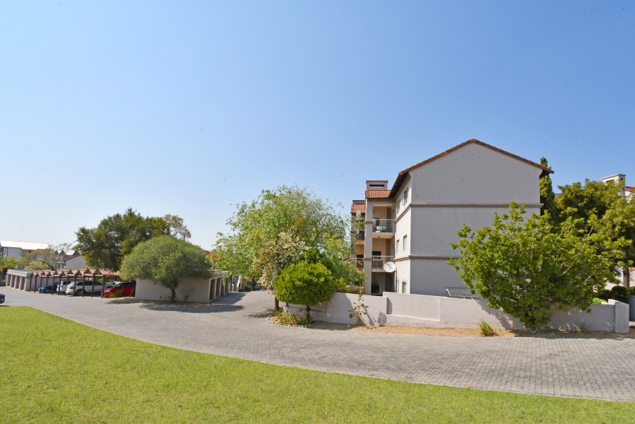 2 Bedroom Property for Sale in Noordhang Gauteng