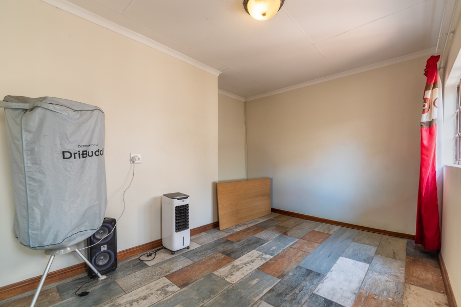 2 Bedroom Property for Sale in Hurlingham Manor Gauteng