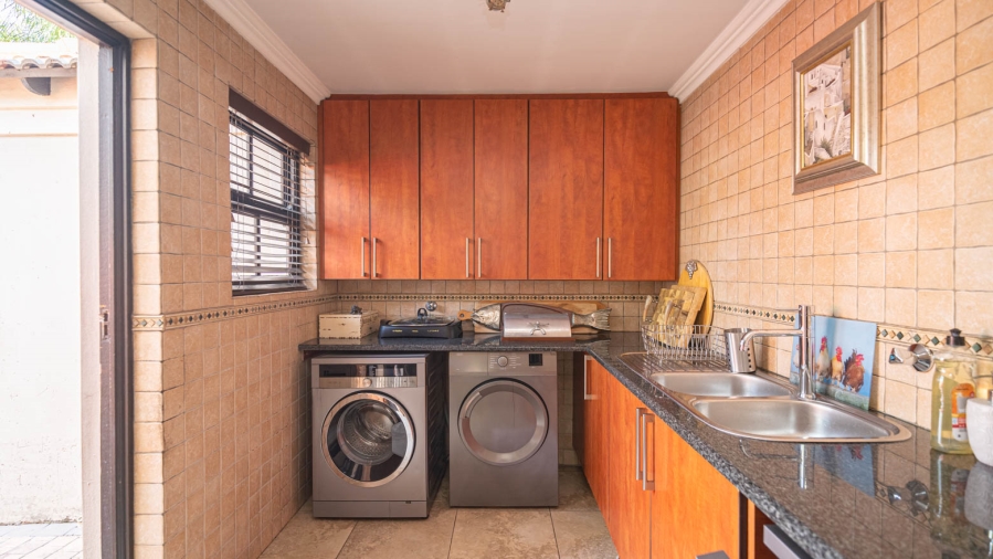 4 Bedroom Property for Sale in Fernbrook Estate Gauteng