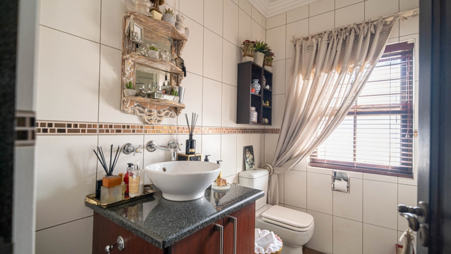 4 Bedroom Property for Sale in Fernbrook Estate Gauteng