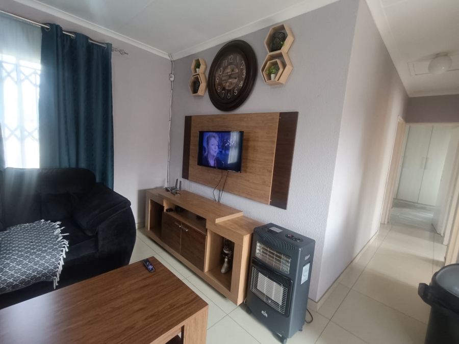 To Let 3 Bedroom Property for Rent in Riversdale Gauteng
