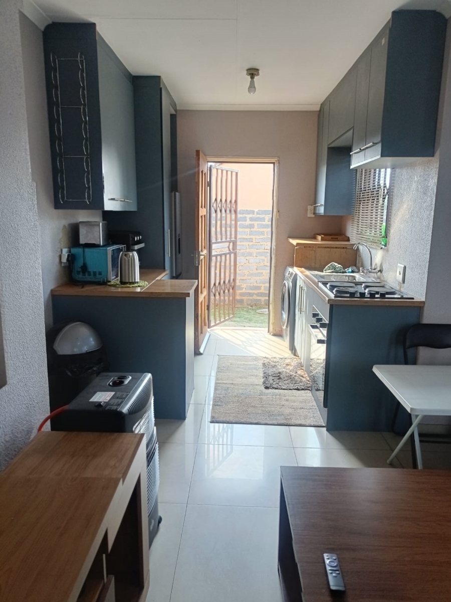 To Let 3 Bedroom Property for Rent in Riversdale Gauteng
