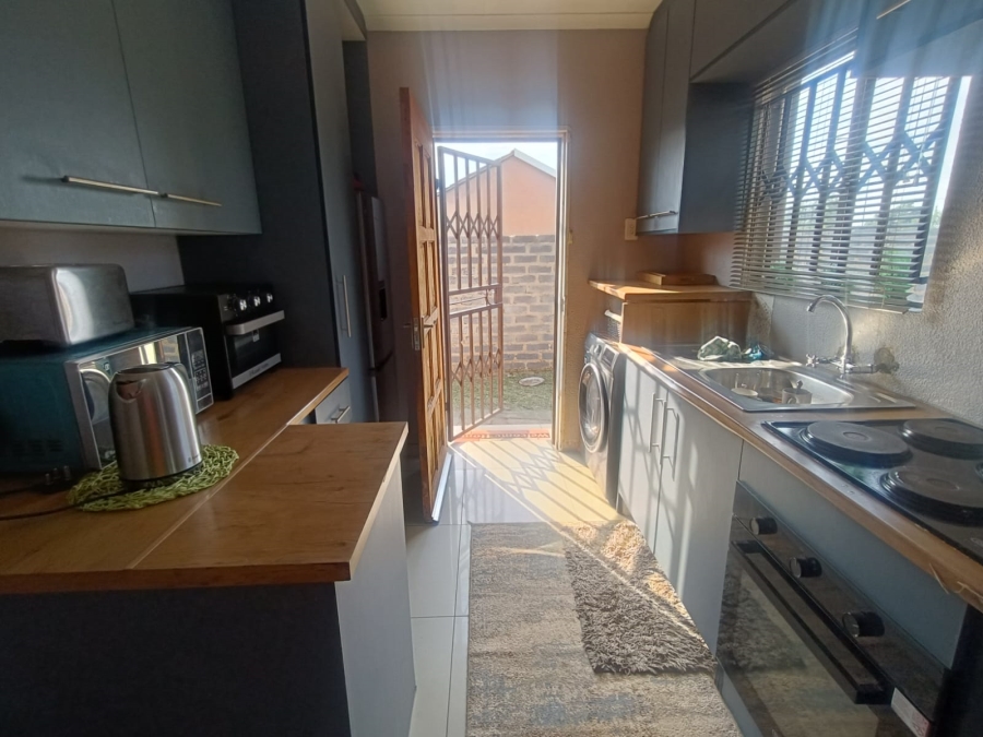 To Let 3 Bedroom Property for Rent in Riversdale Gauteng