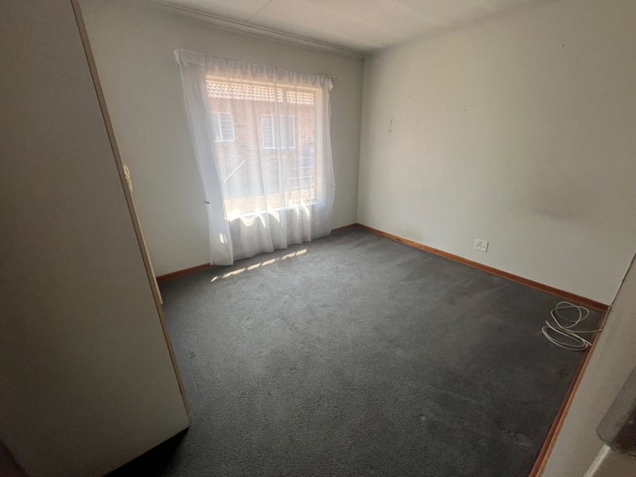 3 Bedroom Property for Sale in New Redruth Gauteng
