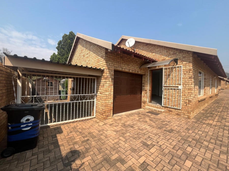 3 Bedroom Property for Sale in New Redruth Gauteng