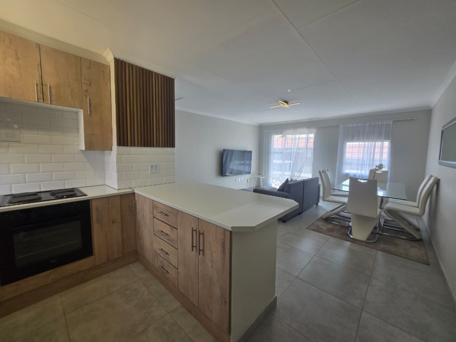 2 Bedroom Property for Sale in La Montagne Gauteng