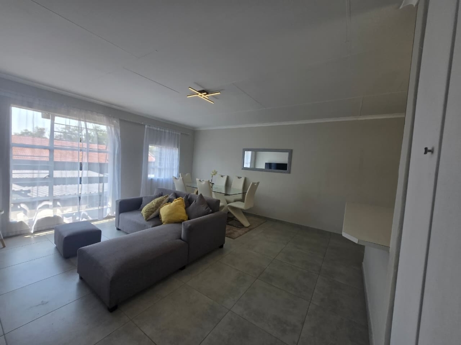 2 Bedroom Property for Sale in La Montagne Gauteng