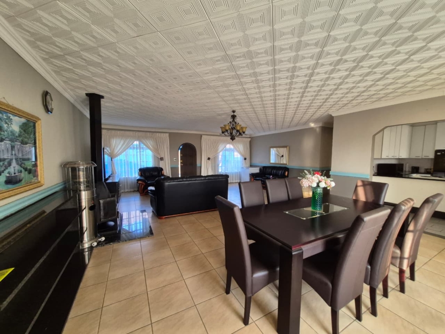 3 Bedroom Property for Sale in Crystal Park Gauteng
