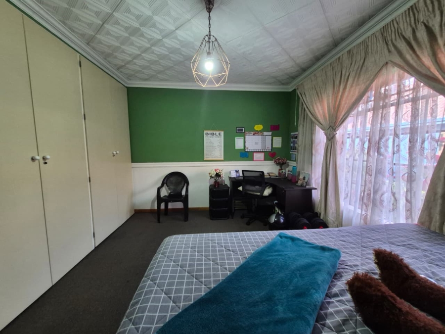3 Bedroom Property for Sale in Crystal Park Gauteng