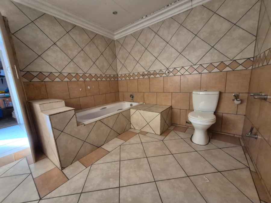 3 Bedroom Property for Sale in Crystal Park Gauteng