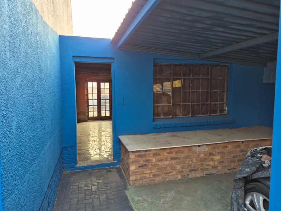 3 Bedroom Property for Sale in Crystal Park Gauteng