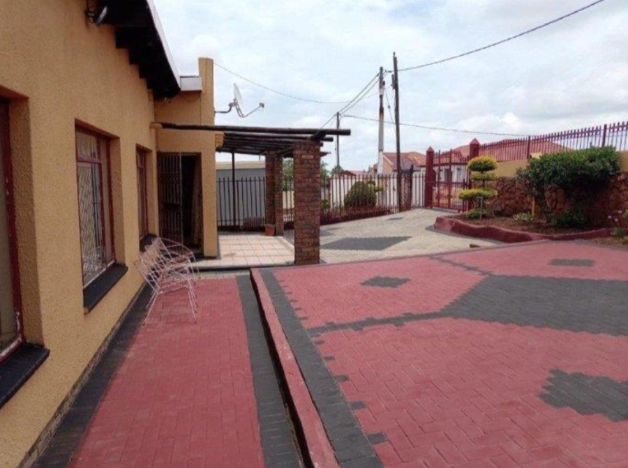 To Let 3 Bedroom Property for Rent in Soshanguve AA Gauteng