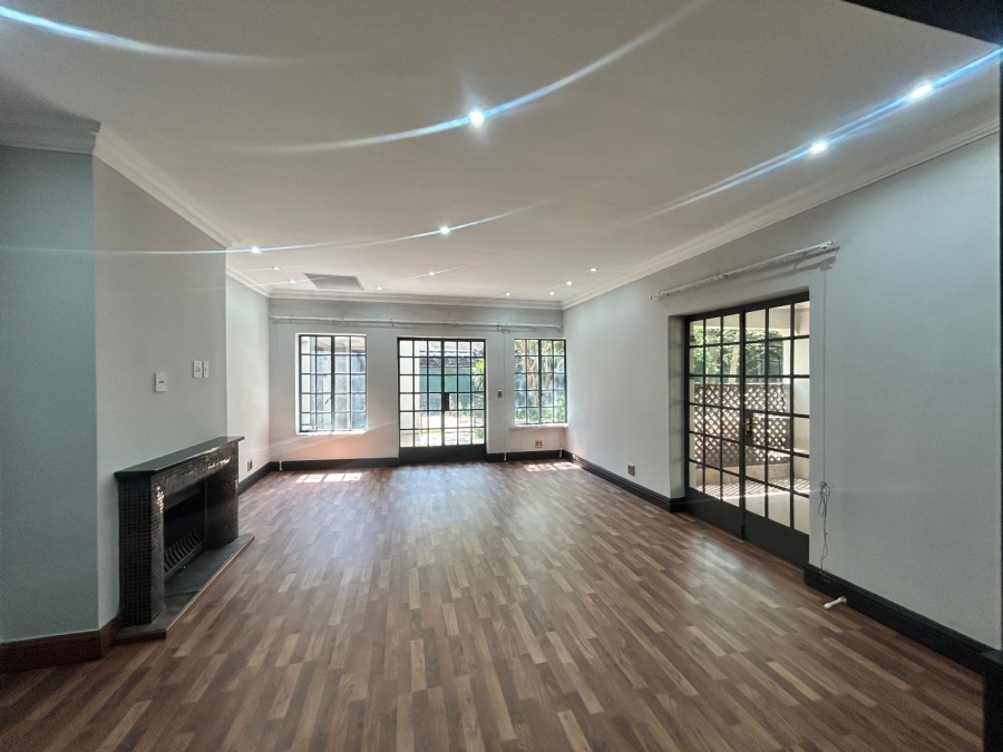 To Let 4 Bedroom Property for Rent in Houghton Estate Gauteng