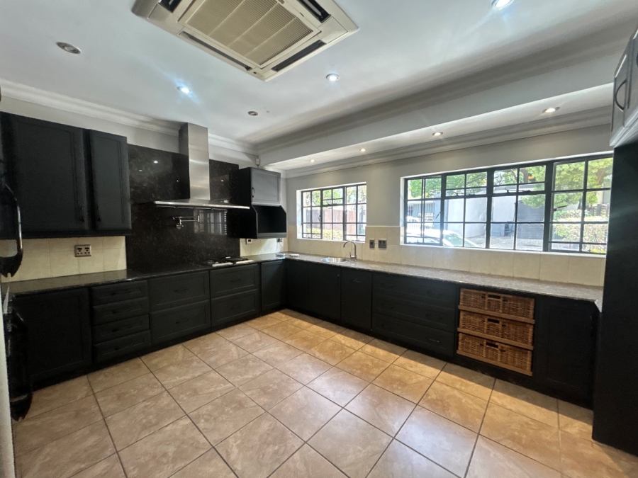 To Let 4 Bedroom Property for Rent in Houghton Estate Gauteng