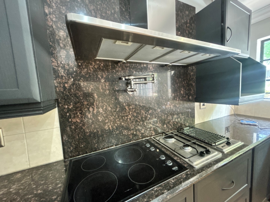 To Let 4 Bedroom Property for Rent in Houghton Estate Gauteng