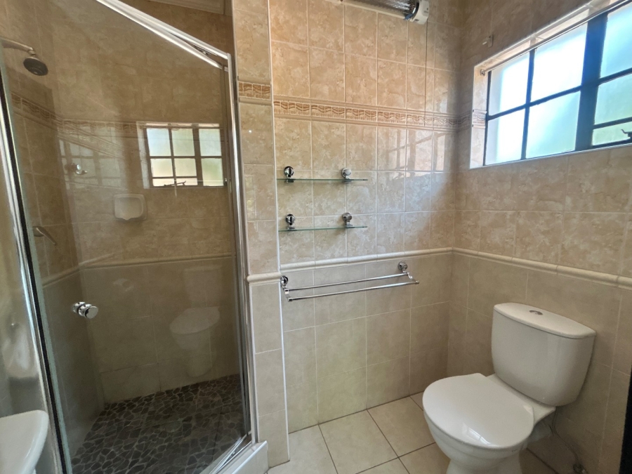 To Let 4 Bedroom Property for Rent in Houghton Estate Gauteng