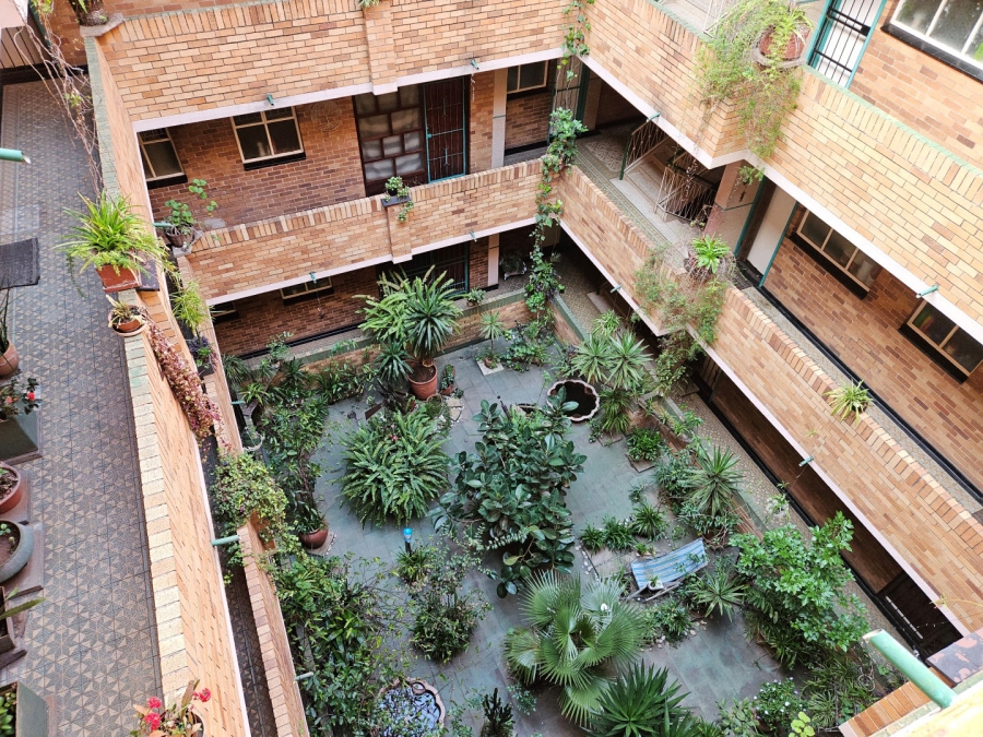 2 Bedroom Property for Sale in Yeoville Gauteng