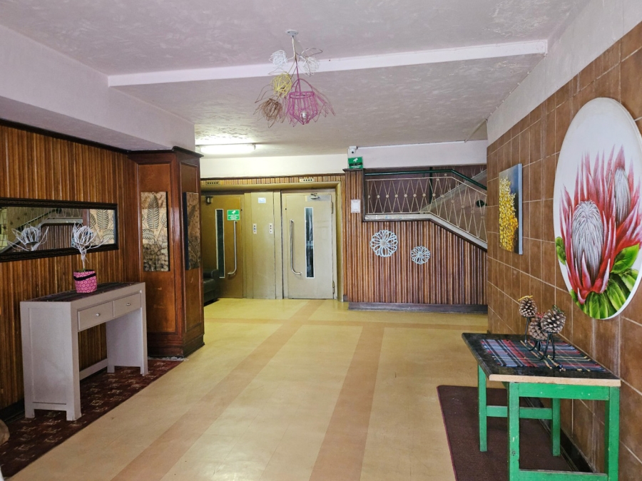 2 Bedroom Property for Sale in Yeoville Gauteng